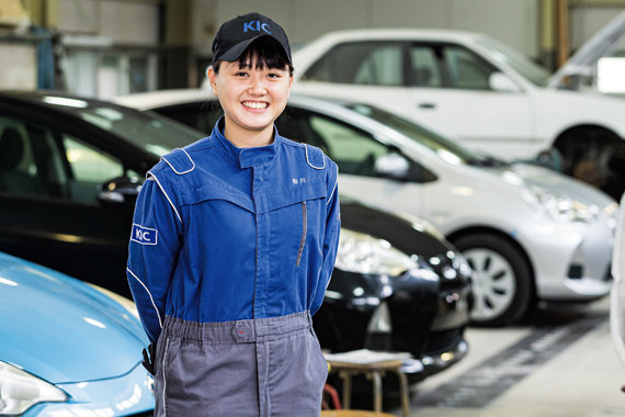 車体整備工学科 松川 愛奈さん 株式会社ホンダ四輪販売四国　宇和高等学校出身（愛媛県）